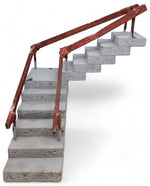 Scala con gradni e pianerottolo svolta a destra cm 5x5 larghezza gradini 1 cm