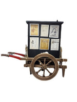 Pianino musicale a manovella su carretto per presepe H20xP13xL24