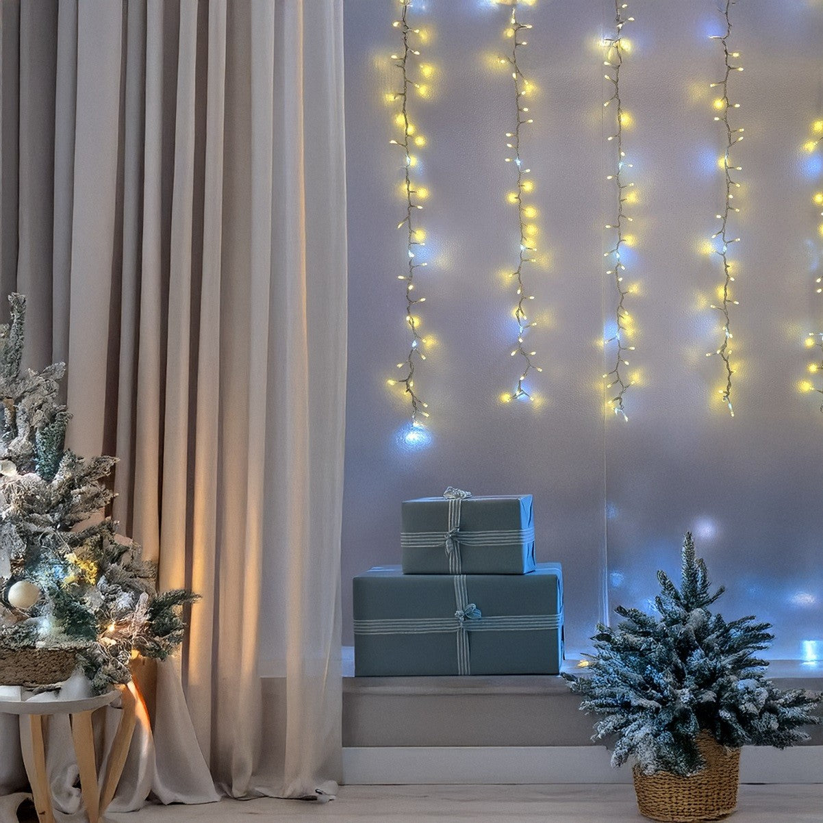Tenda luminosa 1152 LED effetto rincorsa 460x80 cm Lotti