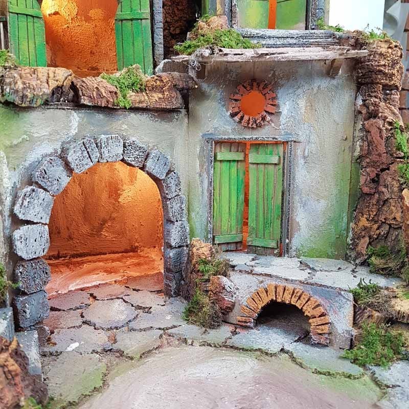 Presepe Borgo stile 700 con mulino a vento e luci 60x40x62 cm